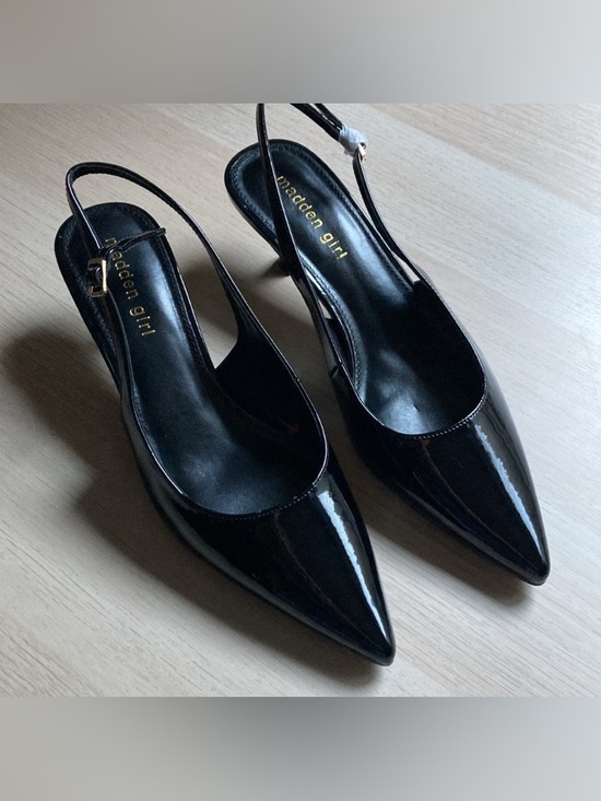 Madden Girl Shoes - NEW Madden Girl Valeriee Black Patent Pointed Slingback Kitten Heel, Size 8.5